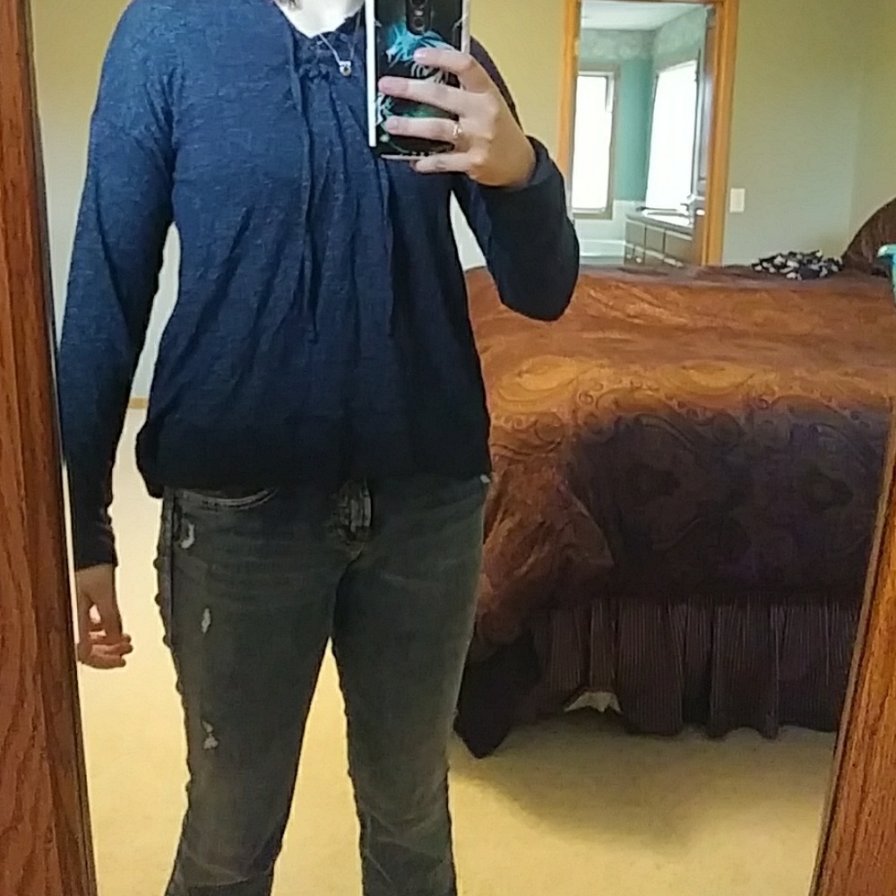 Long sleeve sweatshirt